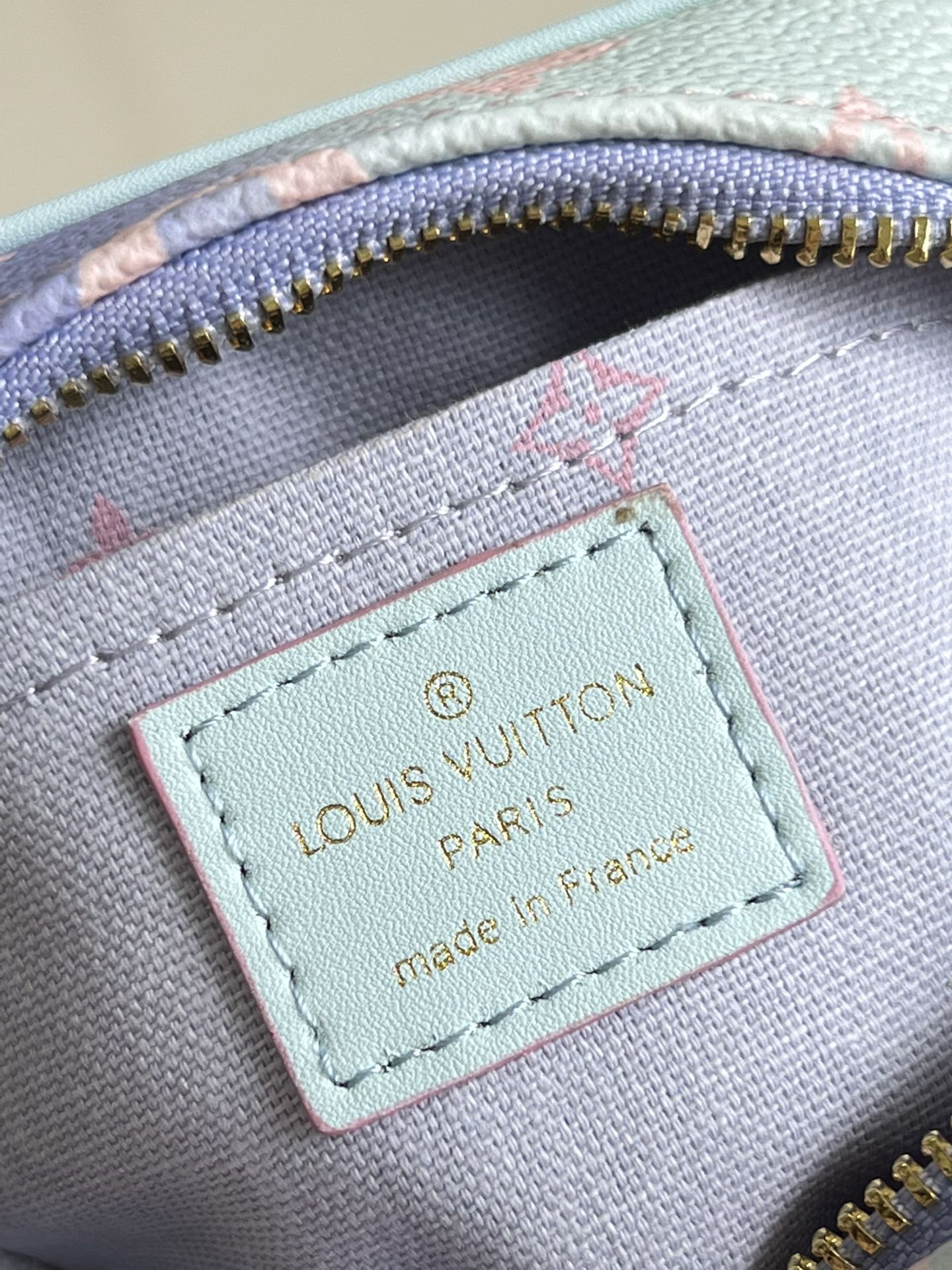 L*ouis V*uitton Top Bag 11*8*4CM