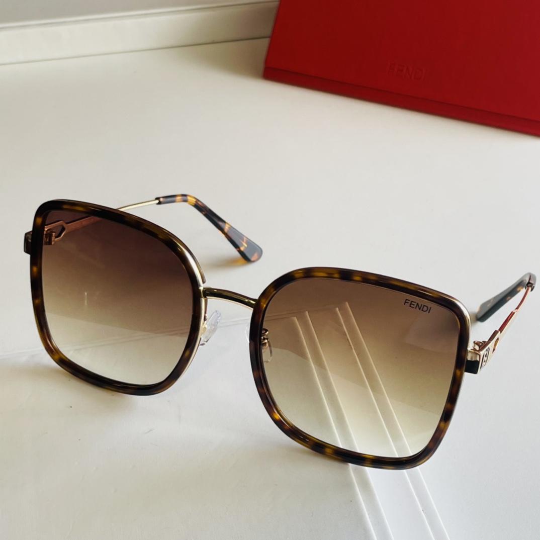 F*endi Glasses Top