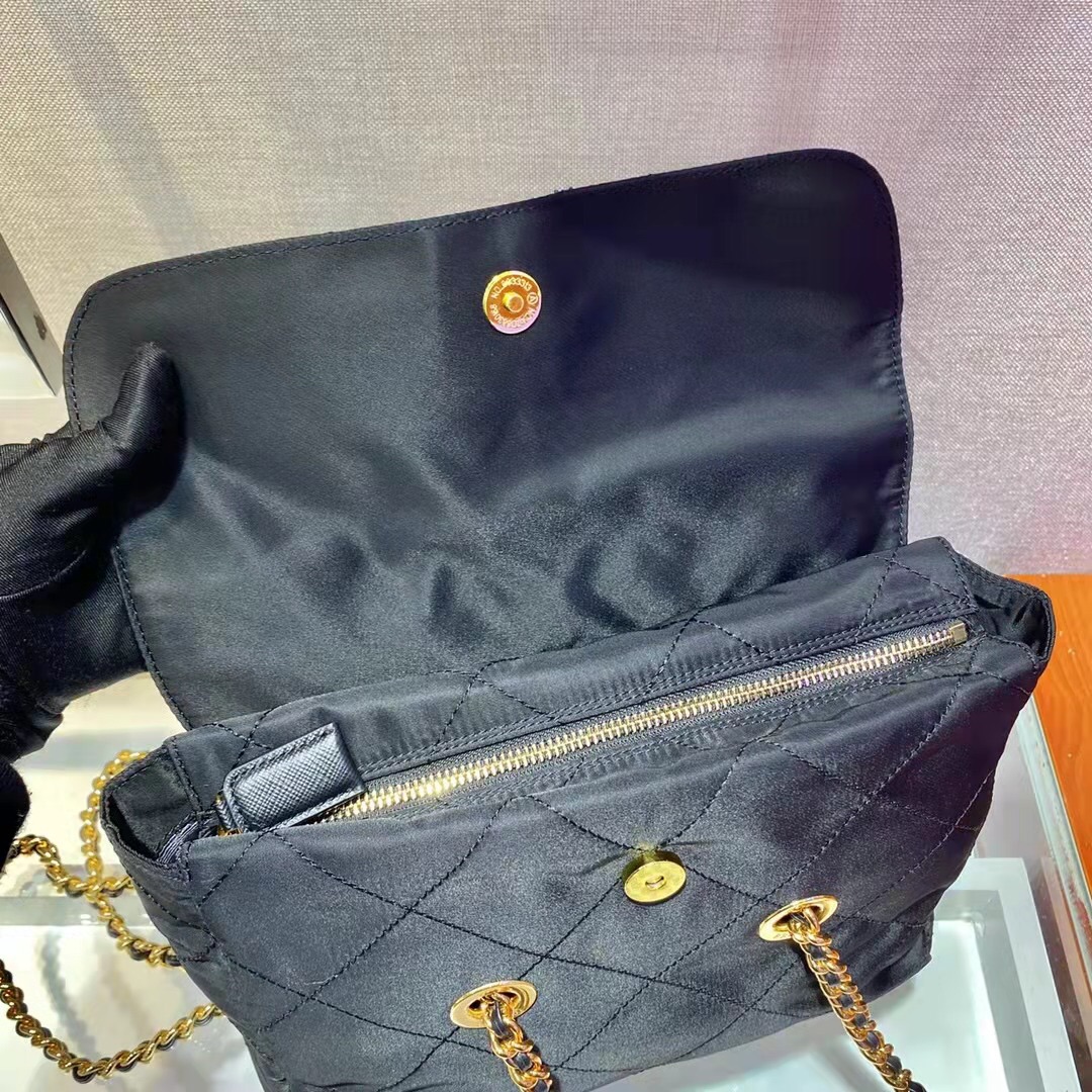 P*rada Bag Top Quality 25*21*5CM