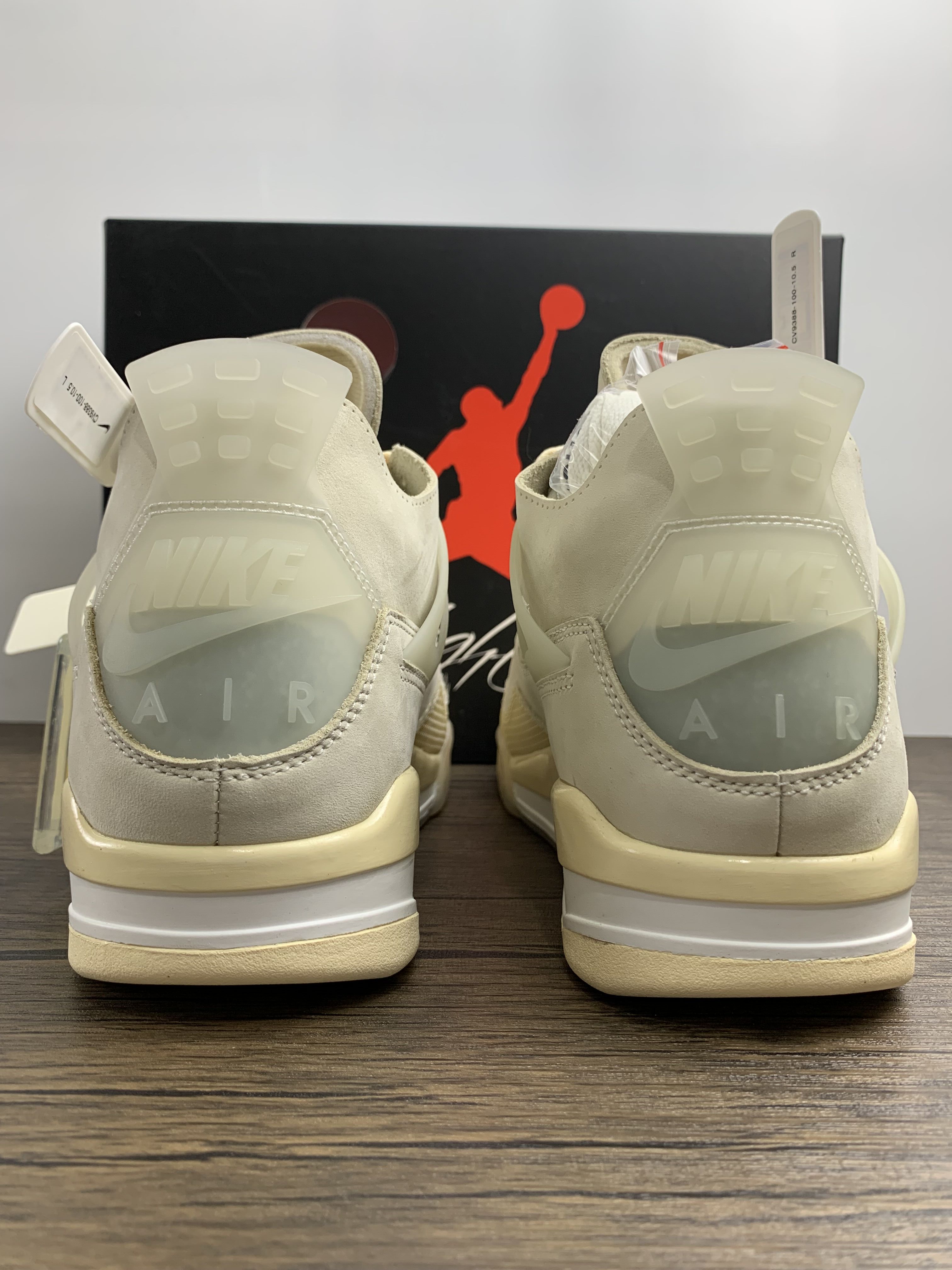 WMNS Air Jordan 4 RETRO x O*ff W*hite CV9388-100