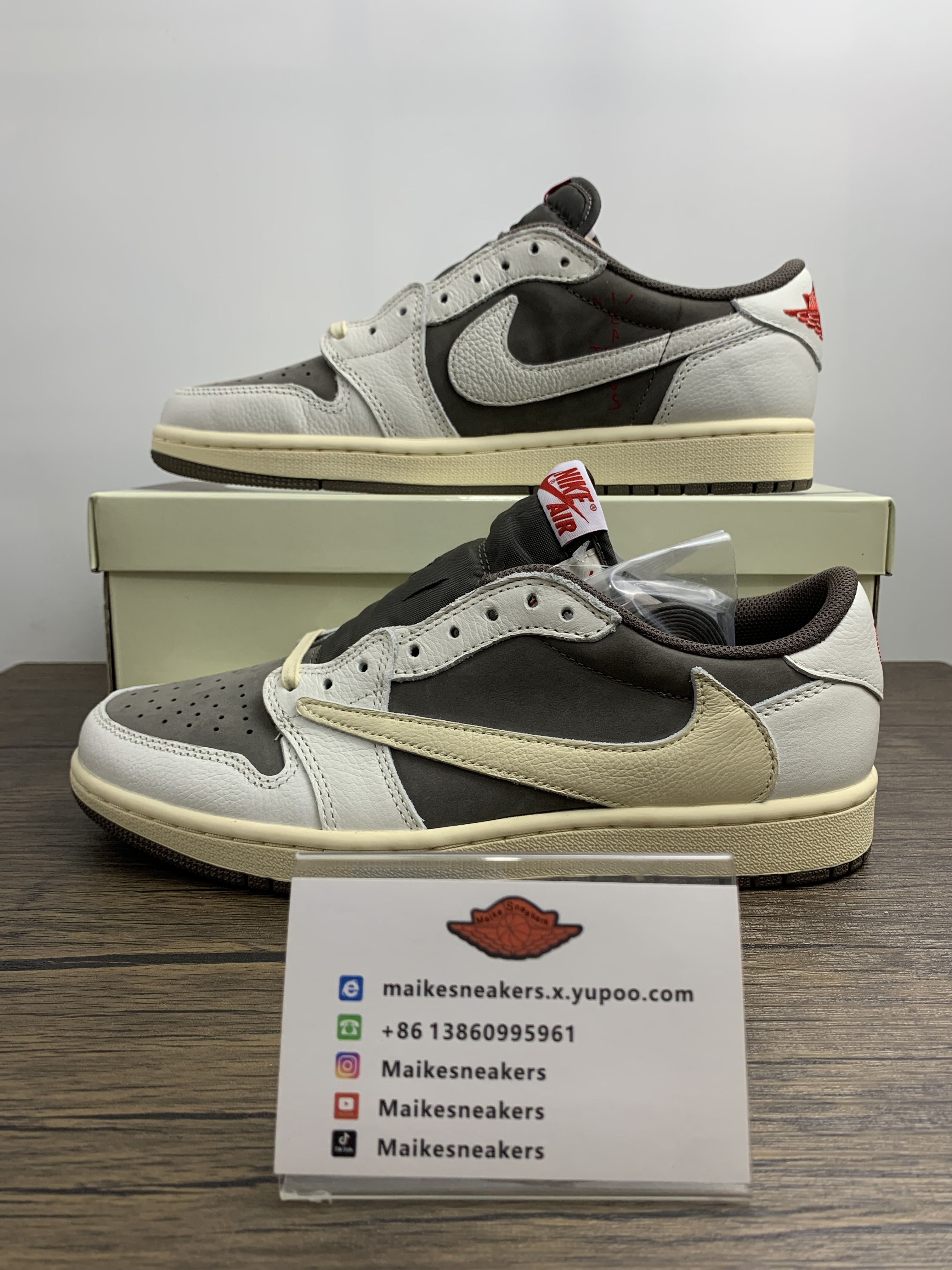 Travis Scott x Air Jordan 1 Low Reverse Mocha