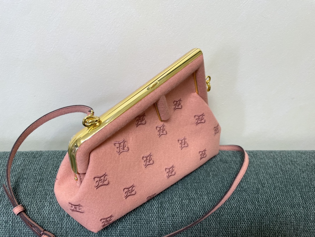 F*endi Top Bag 26*9.5*18CM