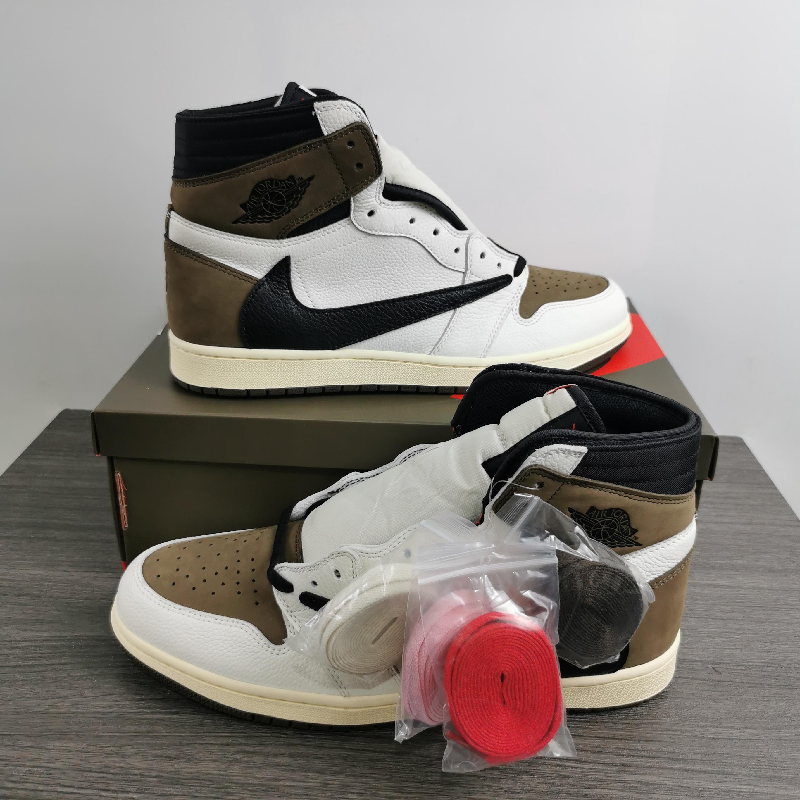 Travis Scott x Air Jordan 1 2.0 CD4487-100