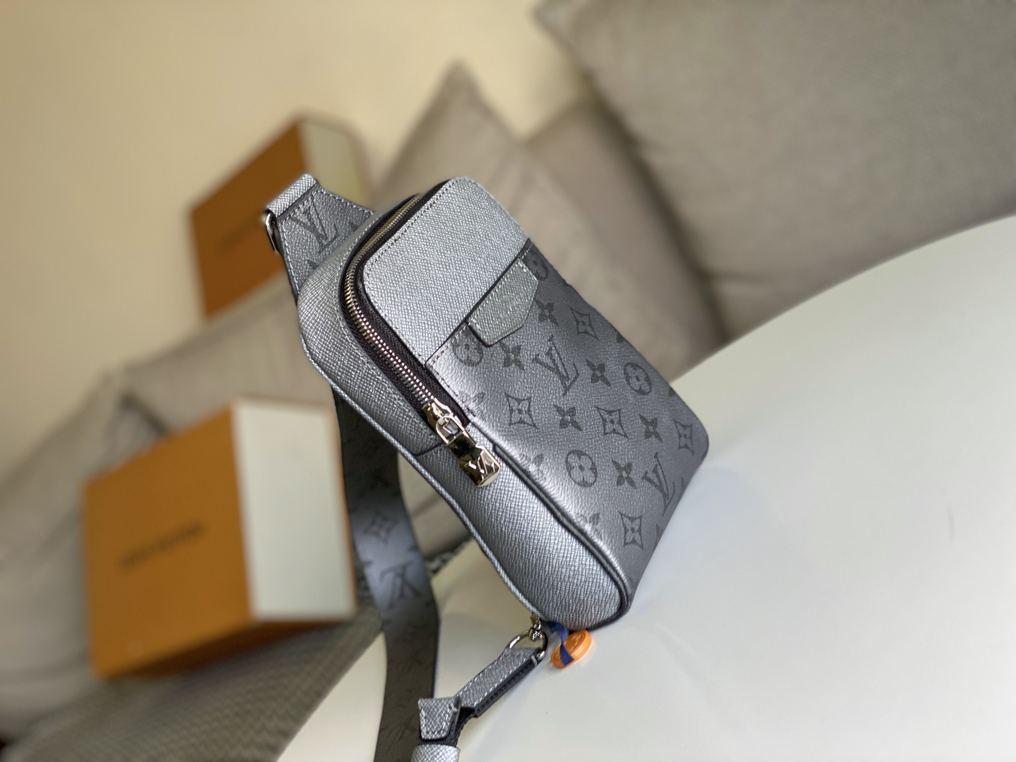 L*ouis V*uitton Bag Top Quality 13*21*5CM