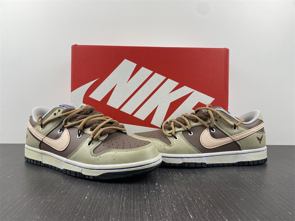from Nike SB Dunk Low DD3363-002