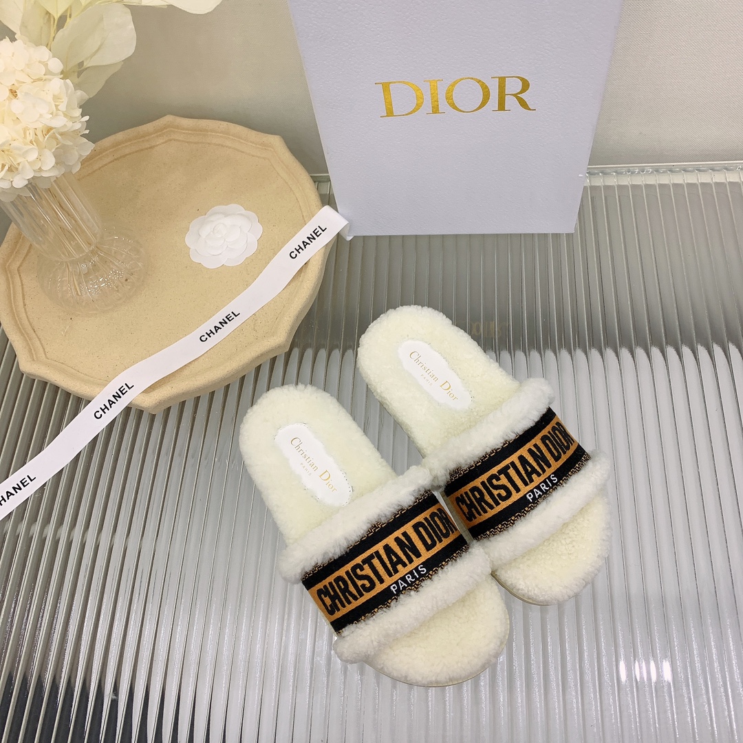 Women D*or Sandals