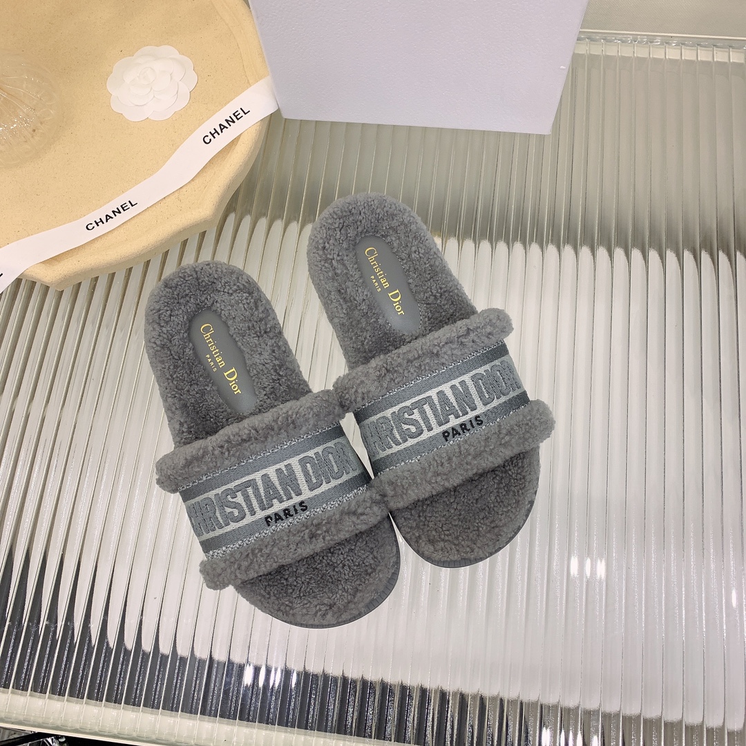 Women D*or Sandals