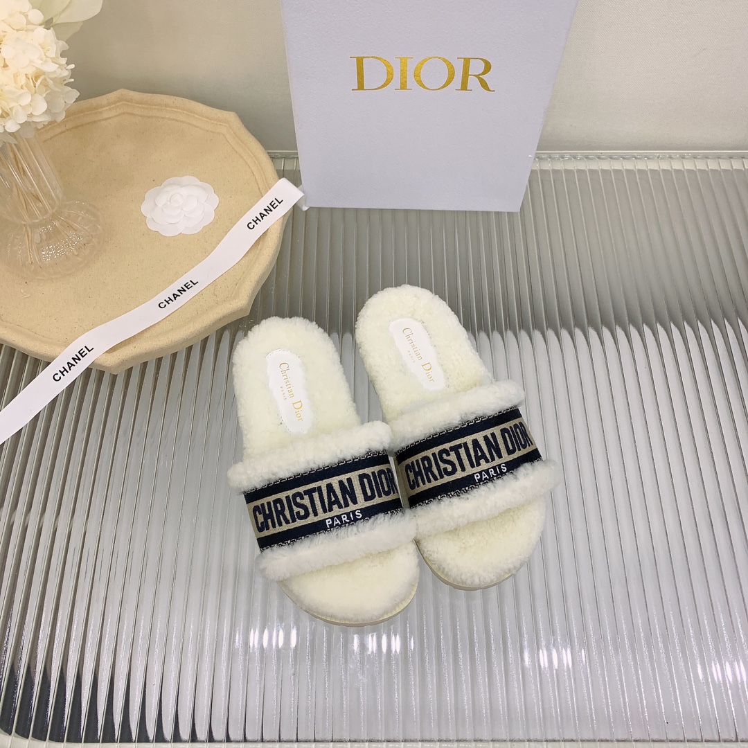 Women D*or Sandals