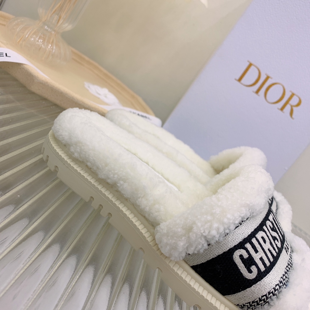 Women D*or Sandals