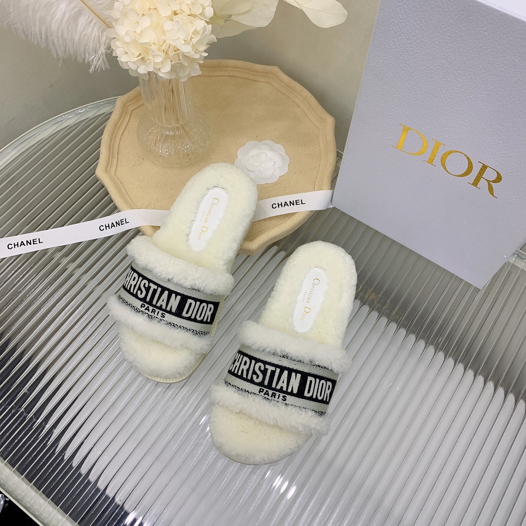 Women D*or Sandals