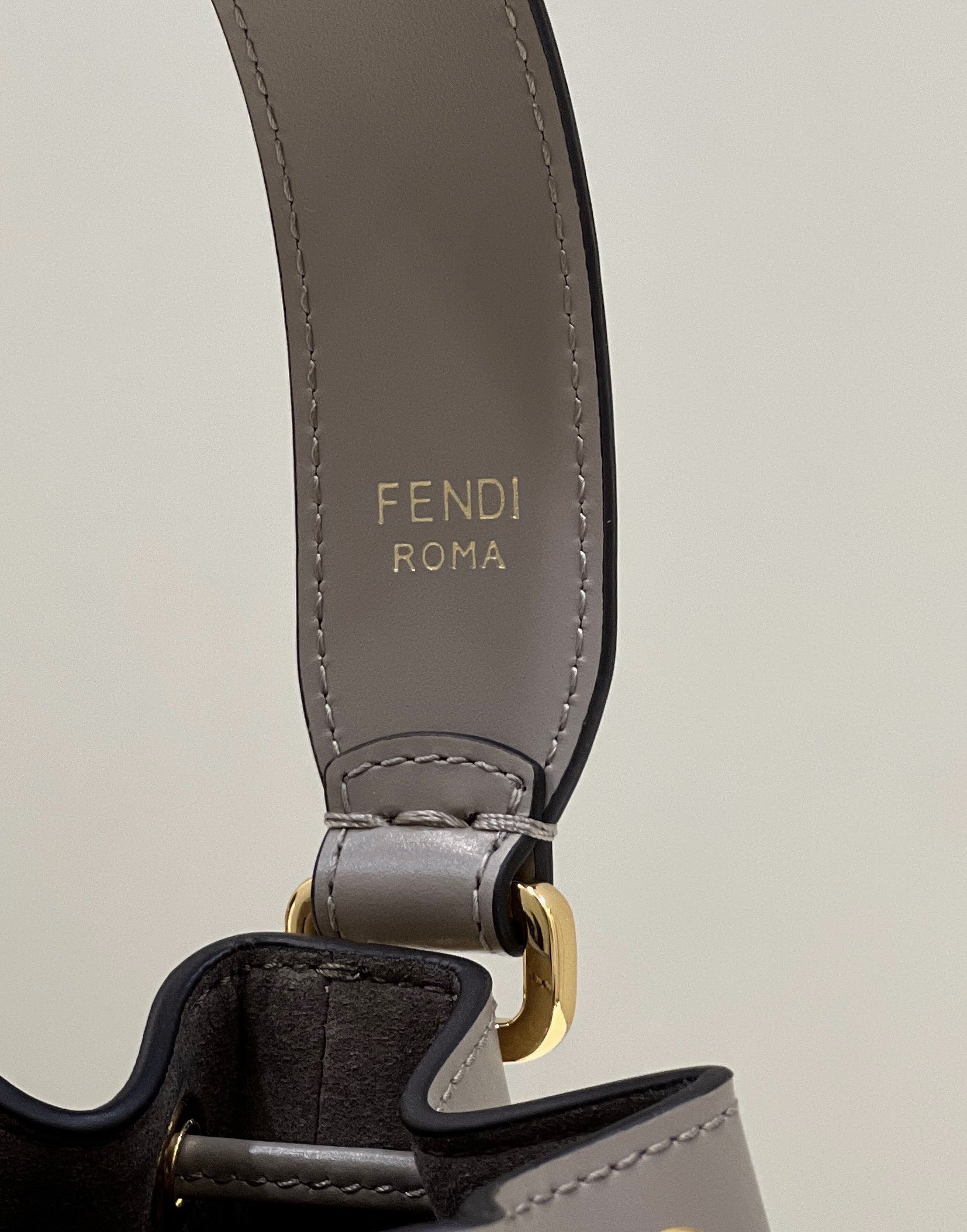 F*endi Top Bag 18*12*10CM