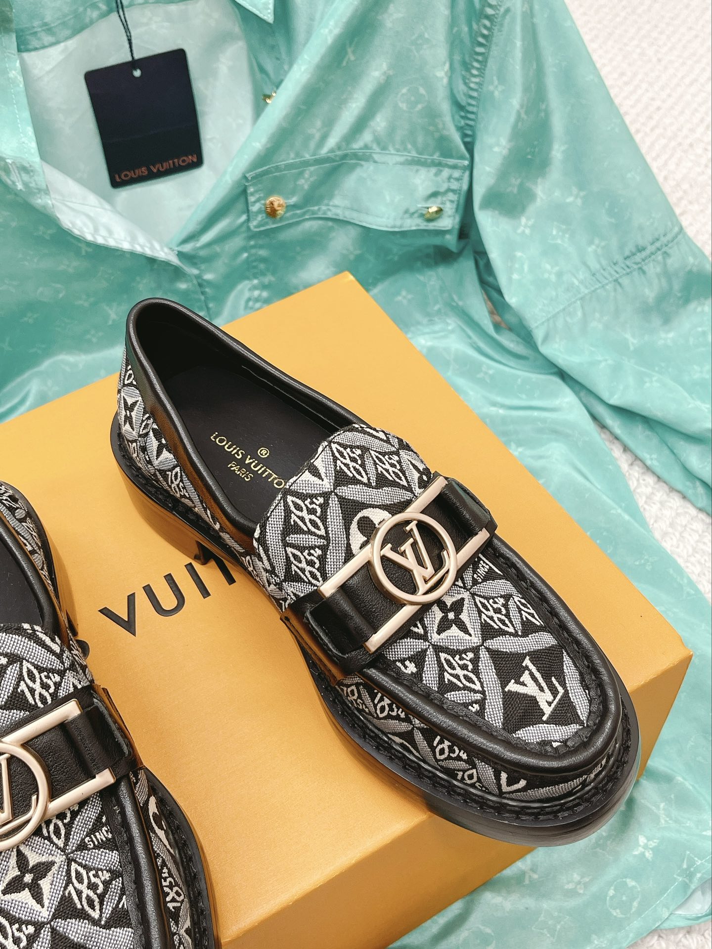 Women L*ouis V*uitton Top Sneaker