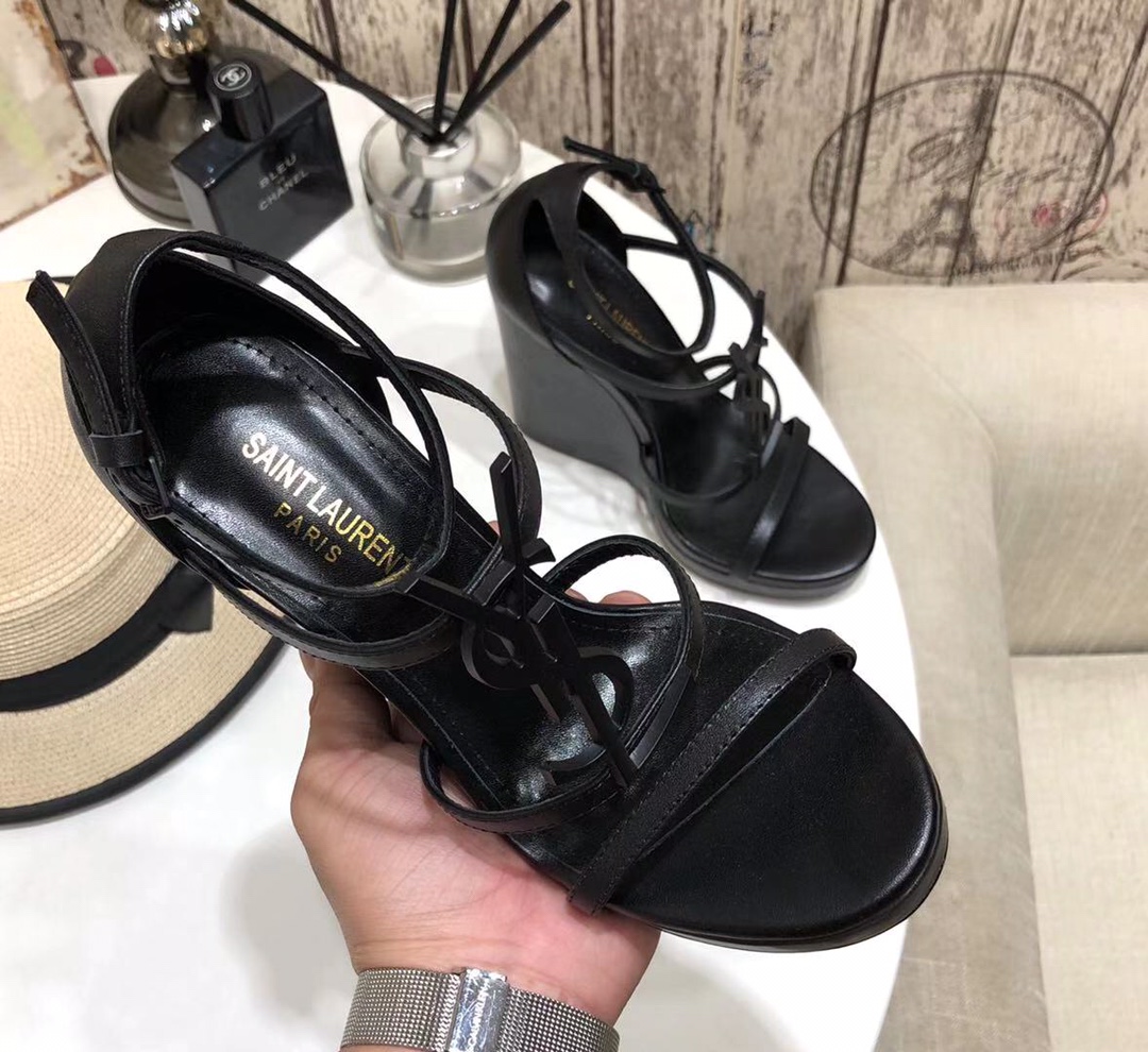 Women Y*SL Top Pumps 10.5CM