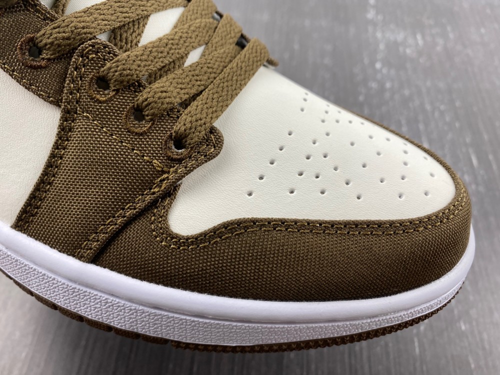 Air Jordan 1 Low