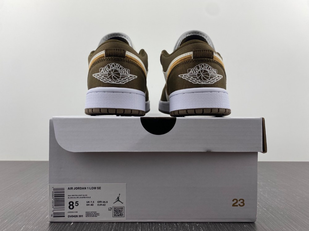 Air Jordan 1 Low
