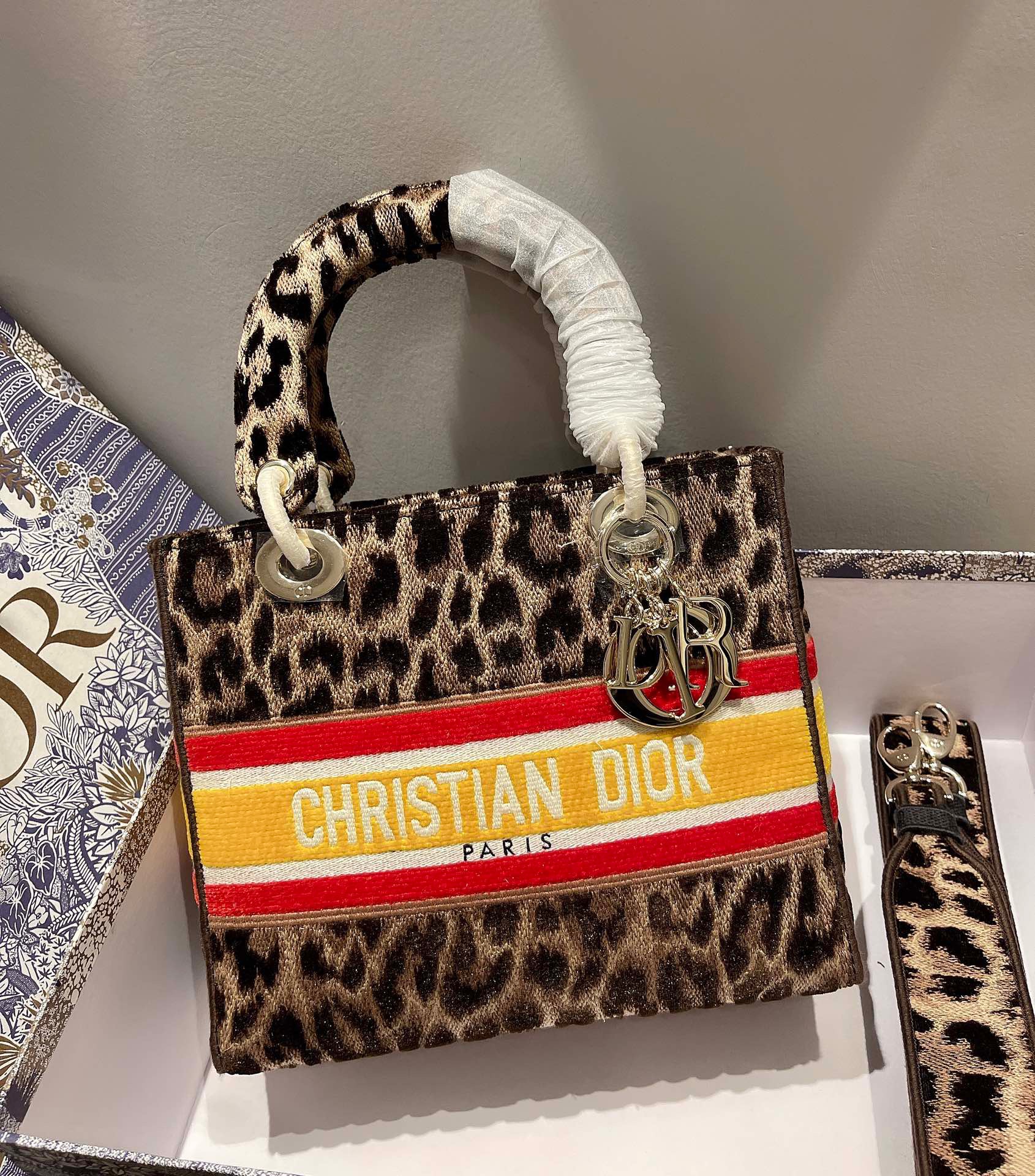 D*ior Lady D-Lite handbag Top Quality 24*11*20cm
