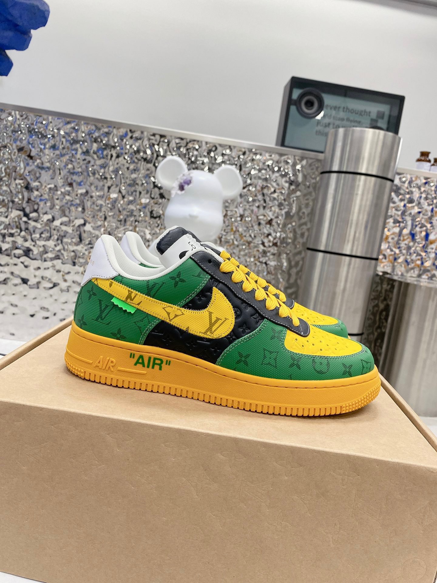 from Men Women L*ouis V*uitton * nike air j*ordan1 low aj1 Top Sneakers