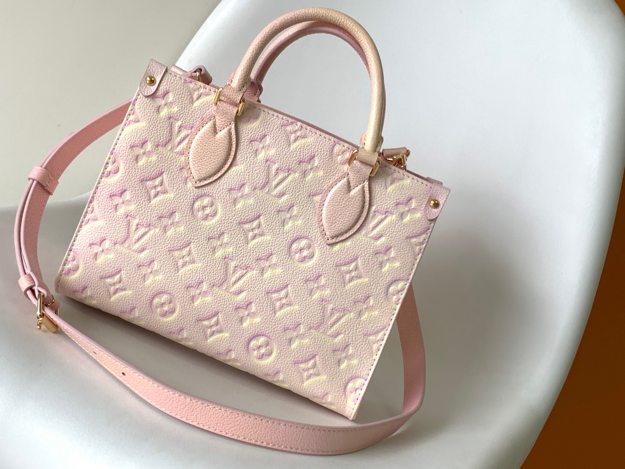 Lady L*ouis V*uitton M46168 onthego tote handbag Top Quality 25*19*11.5cm