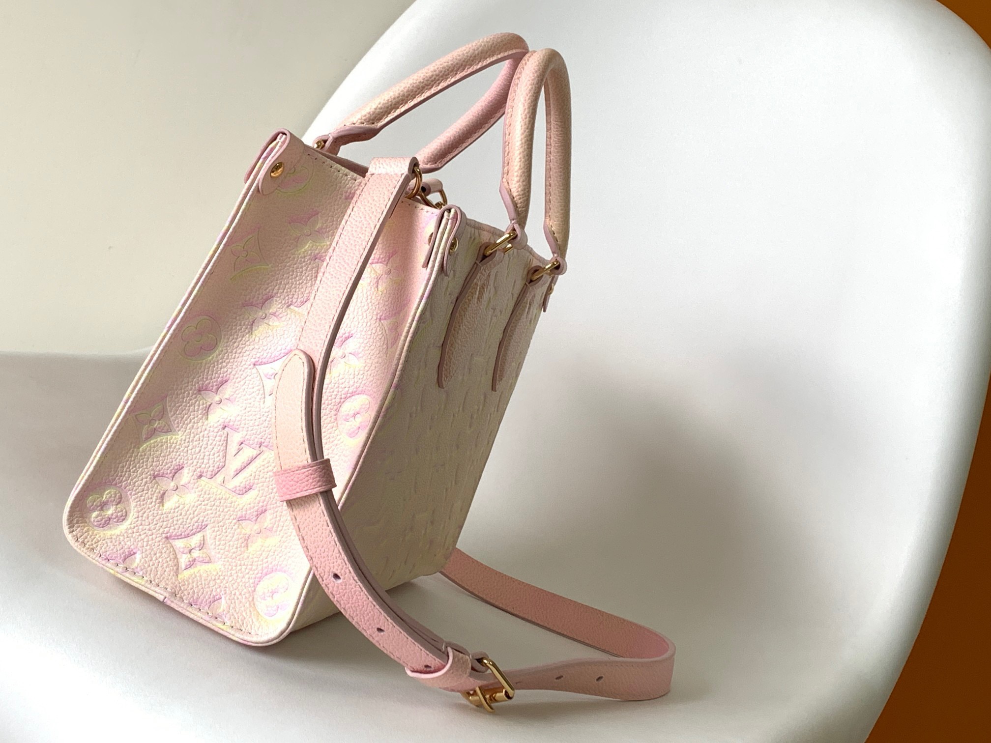Lady L*ouis V*uitton M46168 onthego tote handbag Top Quality 25*19*11.5cm