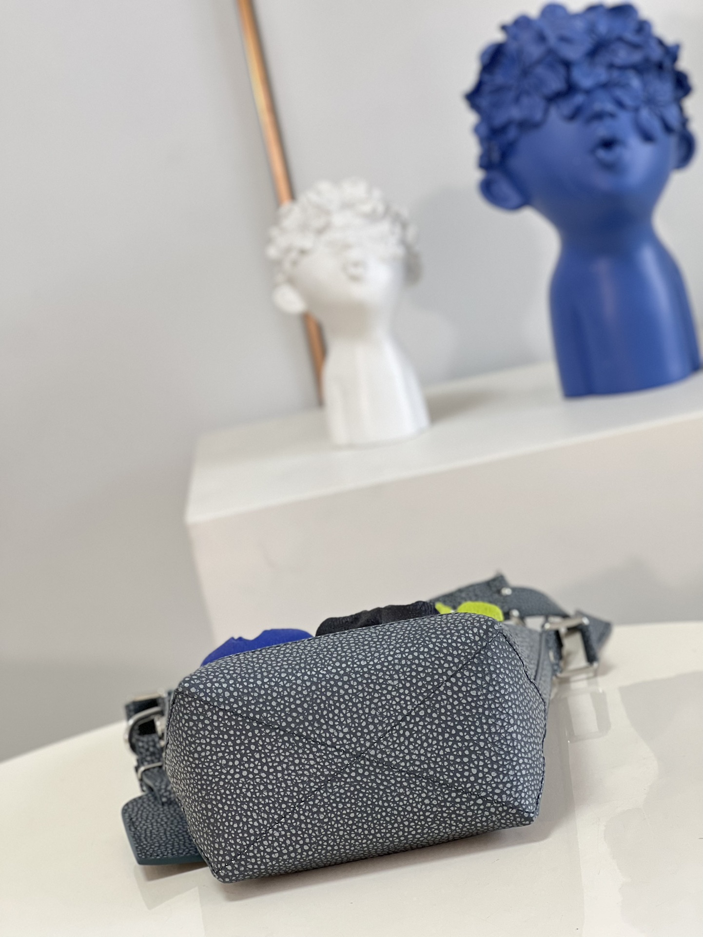 L*ouis V*uitton Top Bag 17*24*8.5CM