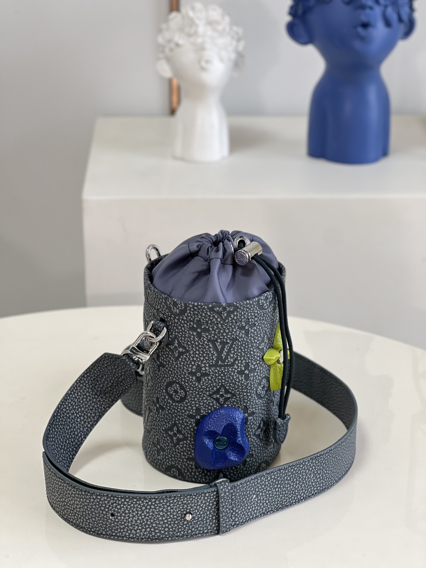 L*ouis V*uitton Top Bag 12.5*17*12.5CM