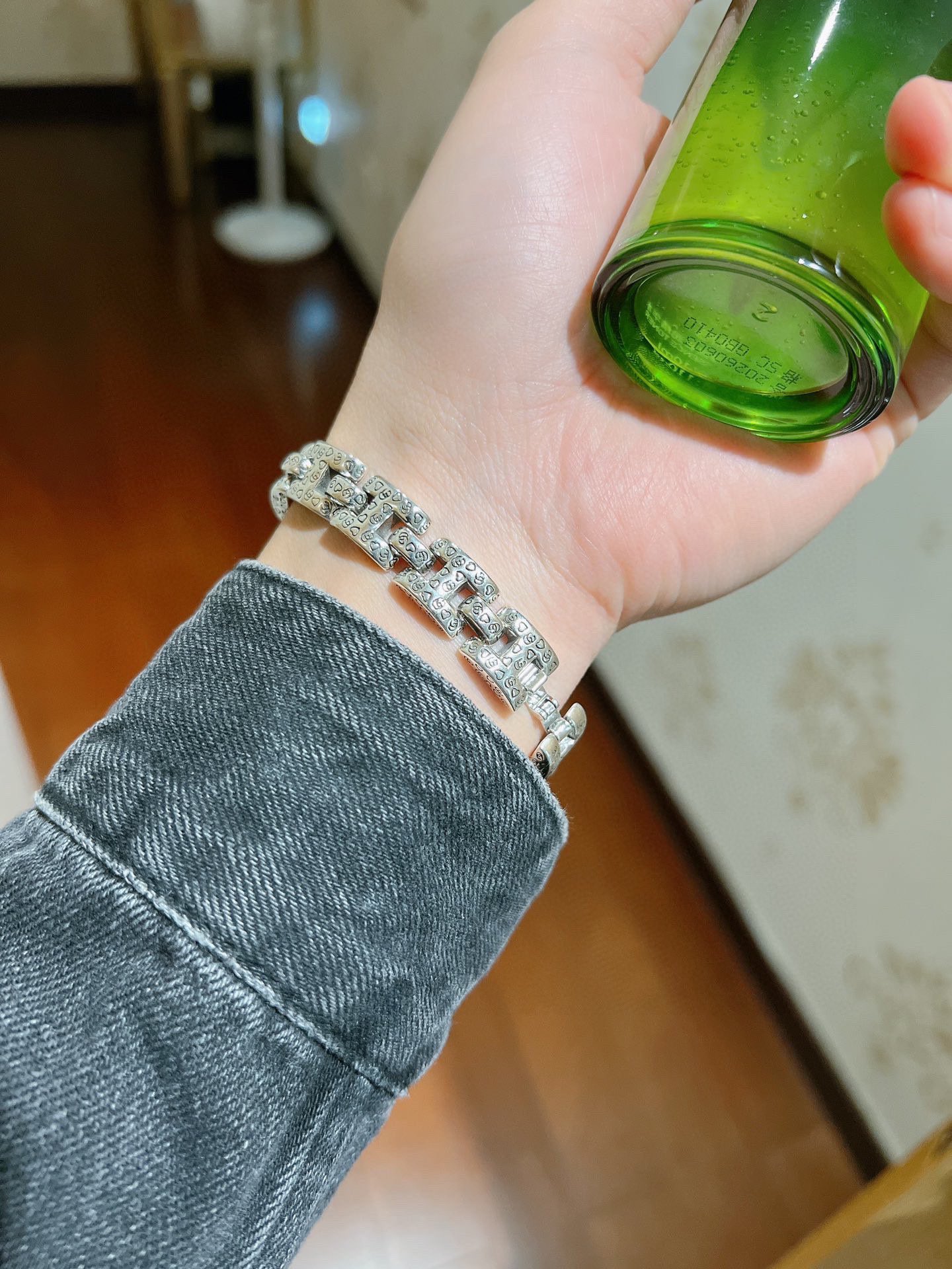 Bracelet
