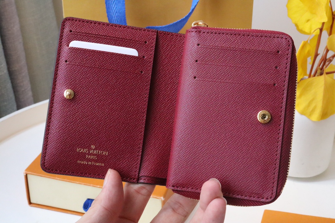 L*ouis V*uitton Bag Top Quality 11.5*8.5*2.2CM