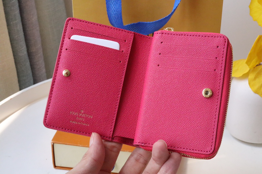 L*ouis V*uitton Bag Top Quality 11.5*8.5*2.2CM
