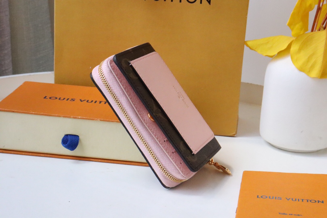 L*ouis V*uitton Bag Top Quality 11.5*8.5*2.2CM
