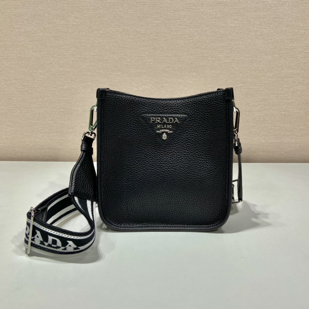 P*rada Bag Top Quality 19*20*6CM