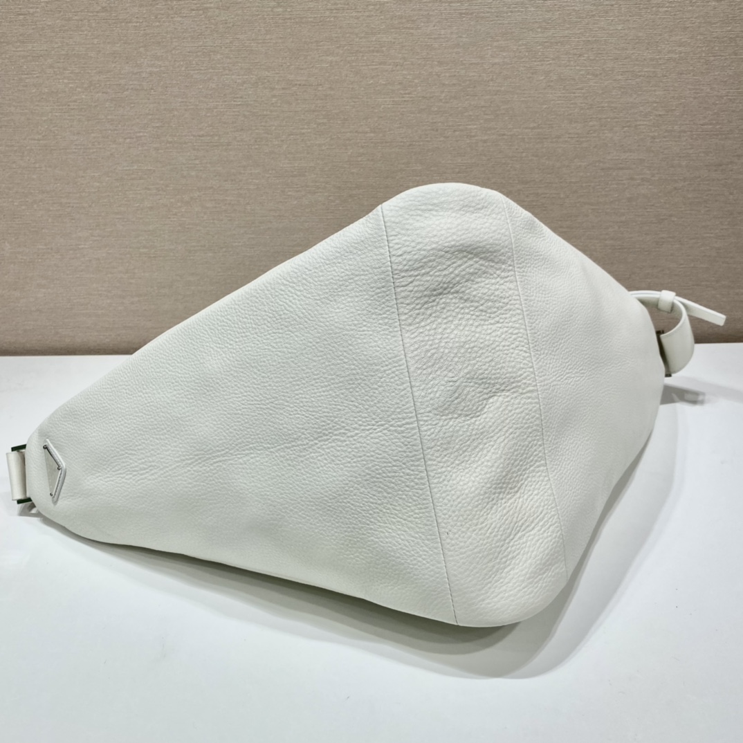 P*rada Bag Top Quality 22.5*31*28CM
