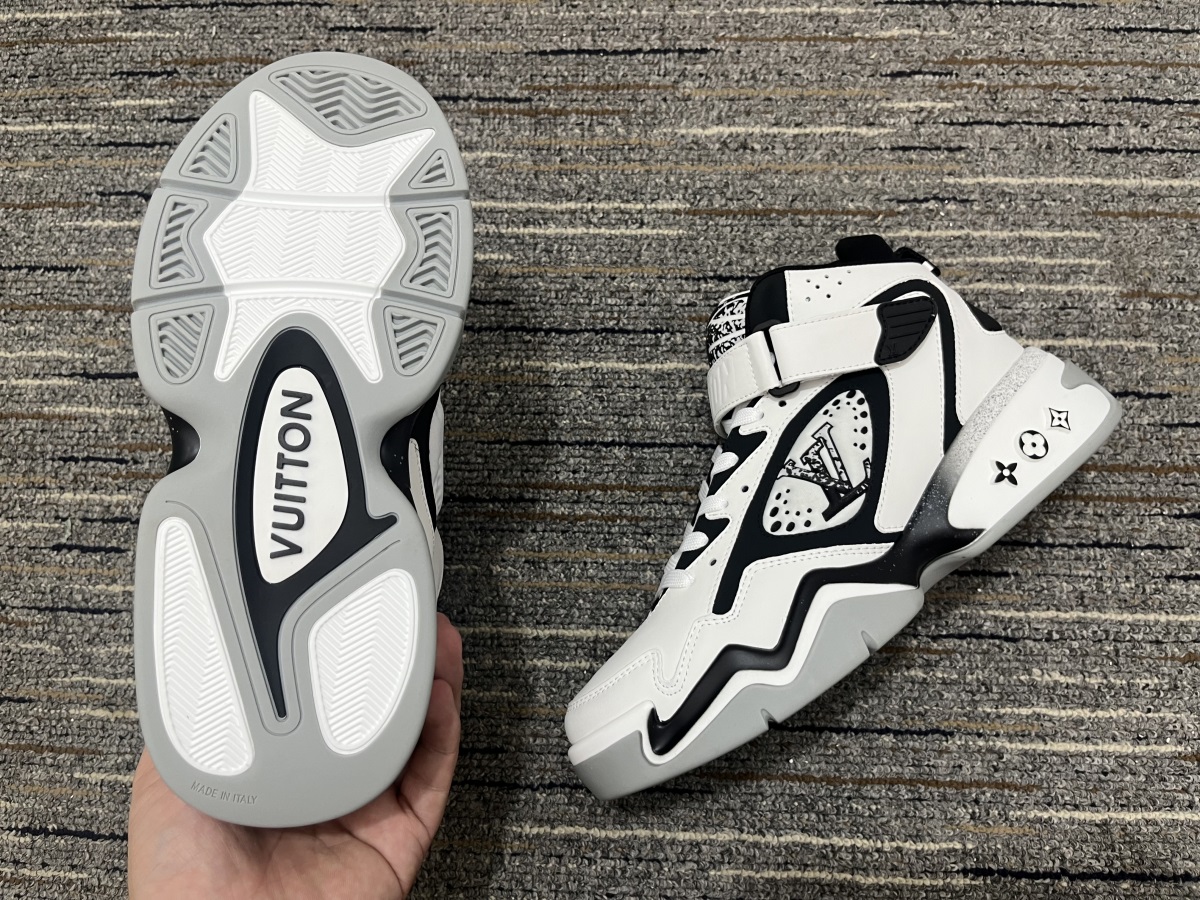 Men L*ouis V*uitton Top Sneaker