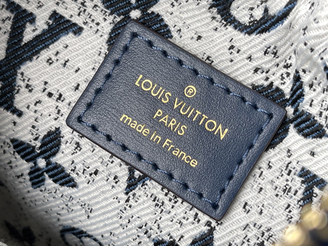 L*ouis V*uitton handbag Top Quality 23*13*6cm