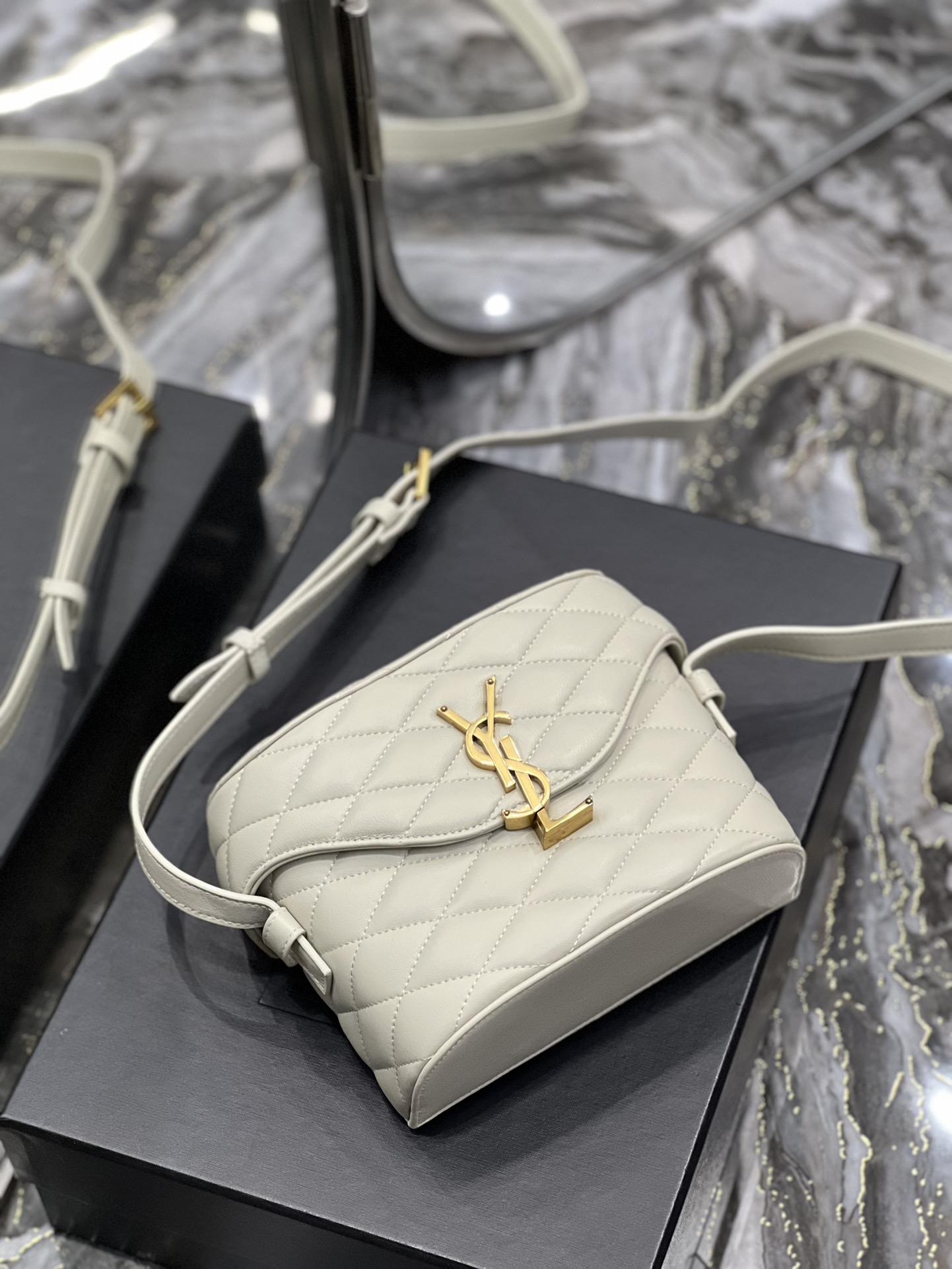 Y*SL Top Bag 19*15*8CM
