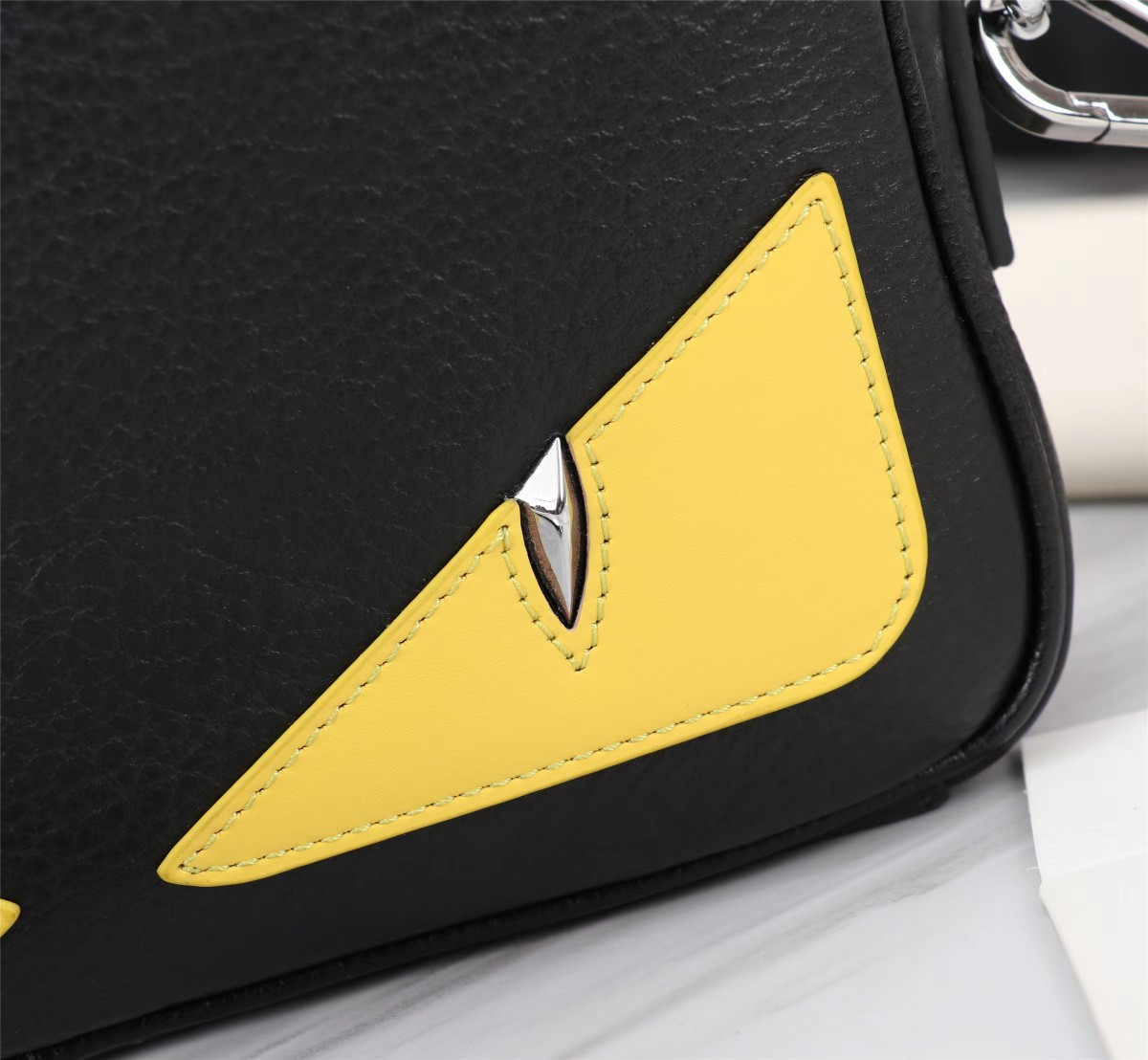 F*endi Bag Top Quality 23*16*5CM