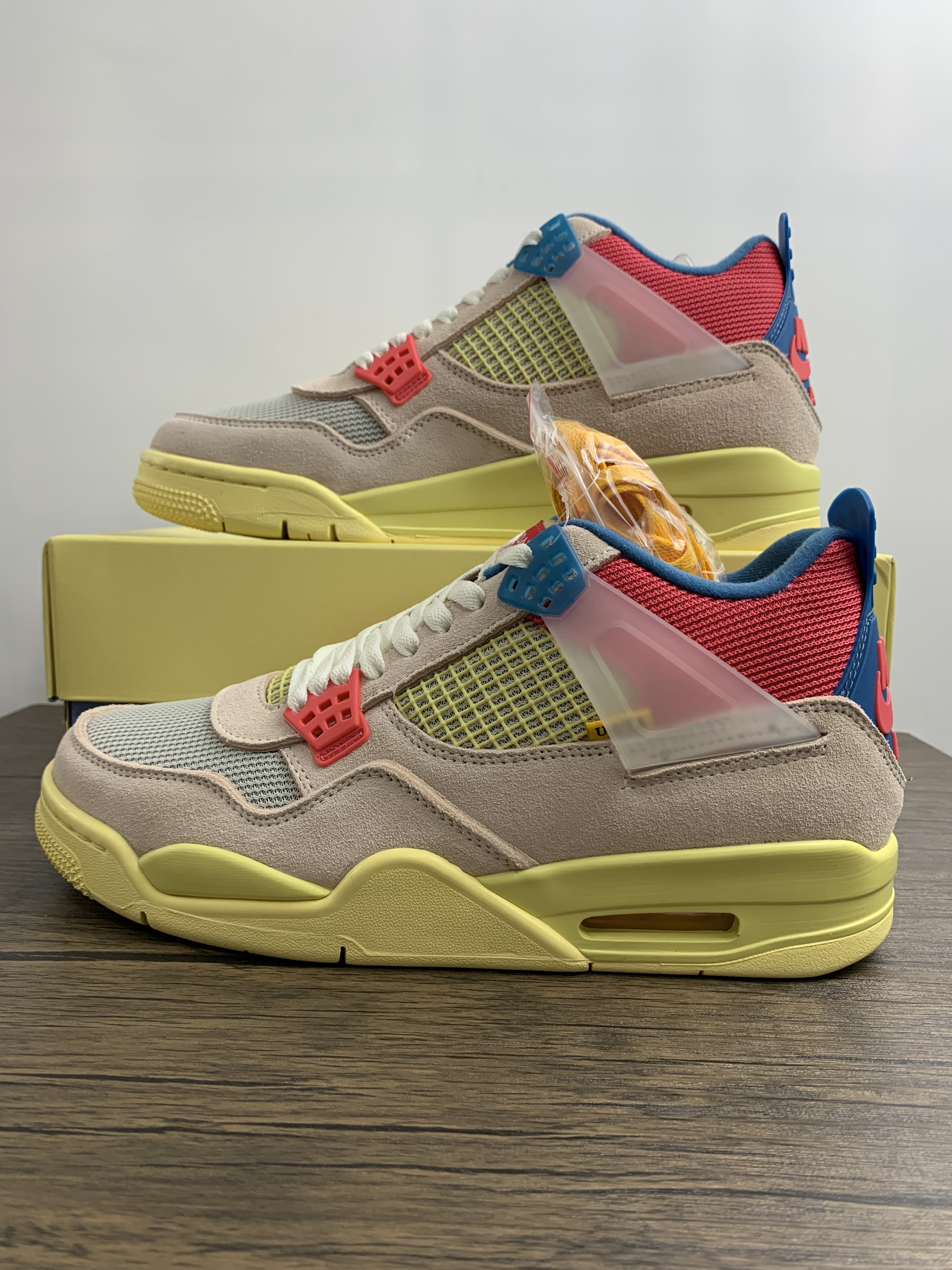 Union x Air Jordan 4 DC9533-800