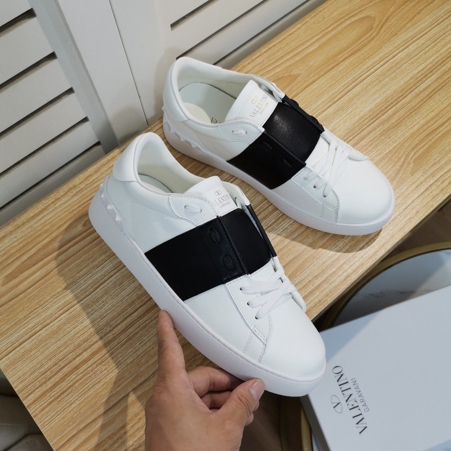 Copy Men Women V*ALENTINO Top Sneaker