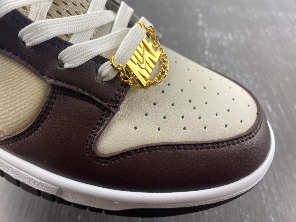 from Nike SB Dunk Low DX6060-111