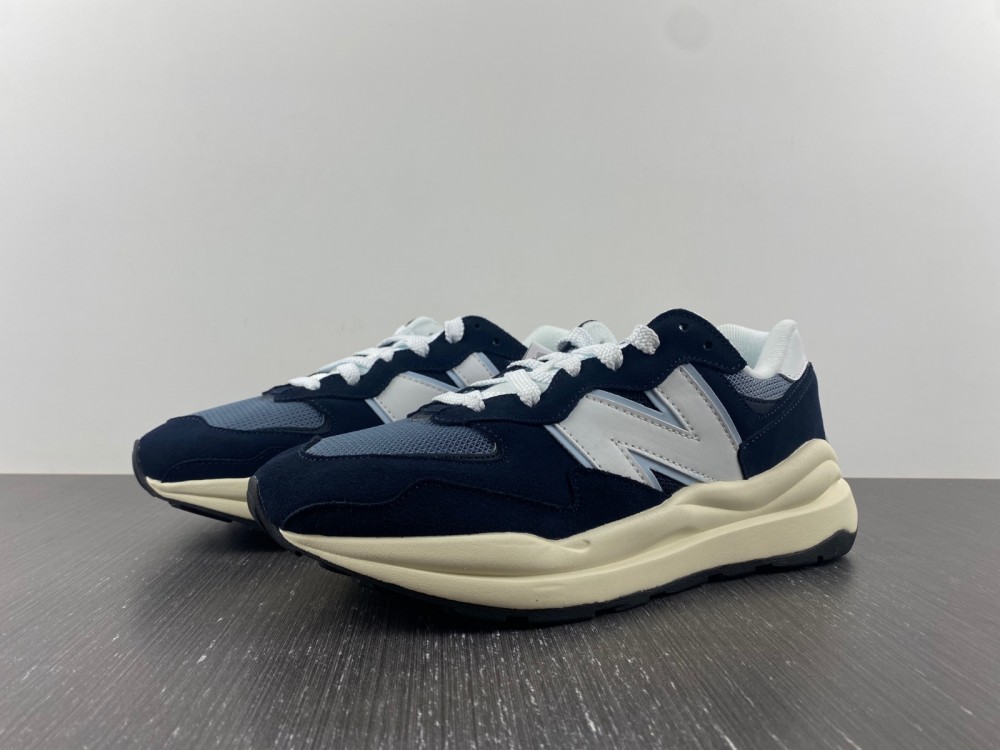 N*ew B*alance Sneakers Maikesneakers