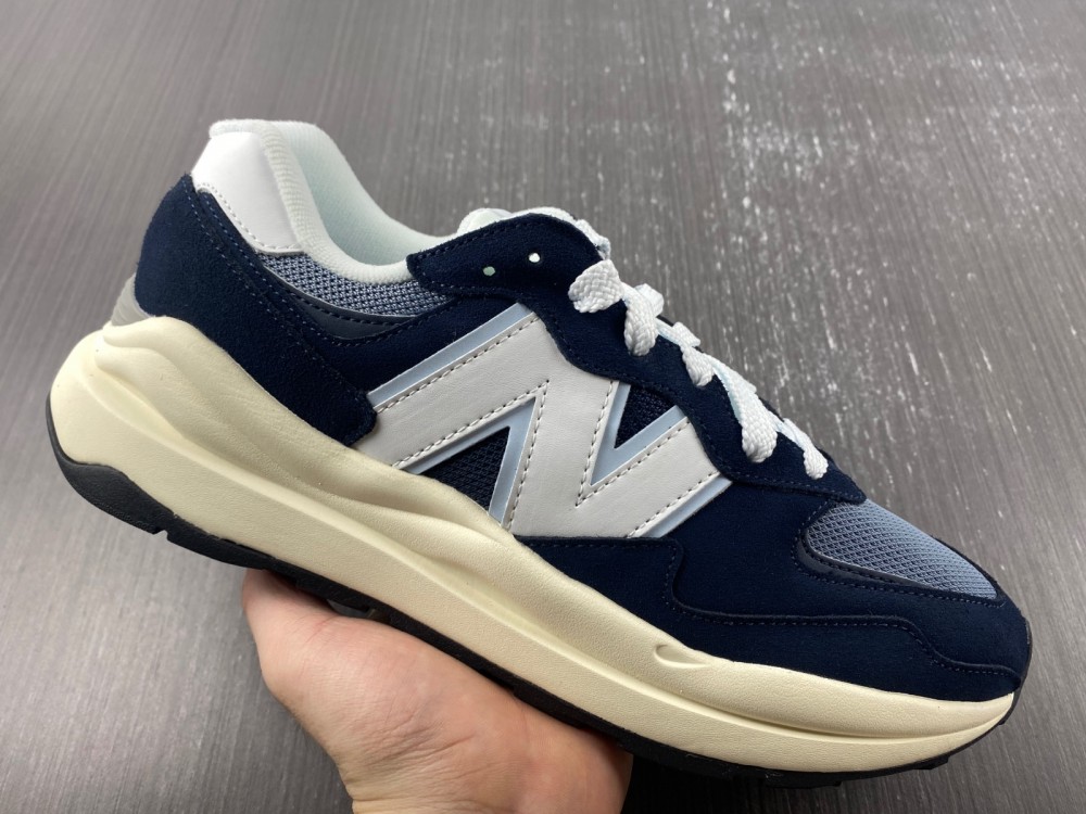 N*ew B*alance Sneakers Maikesneakers