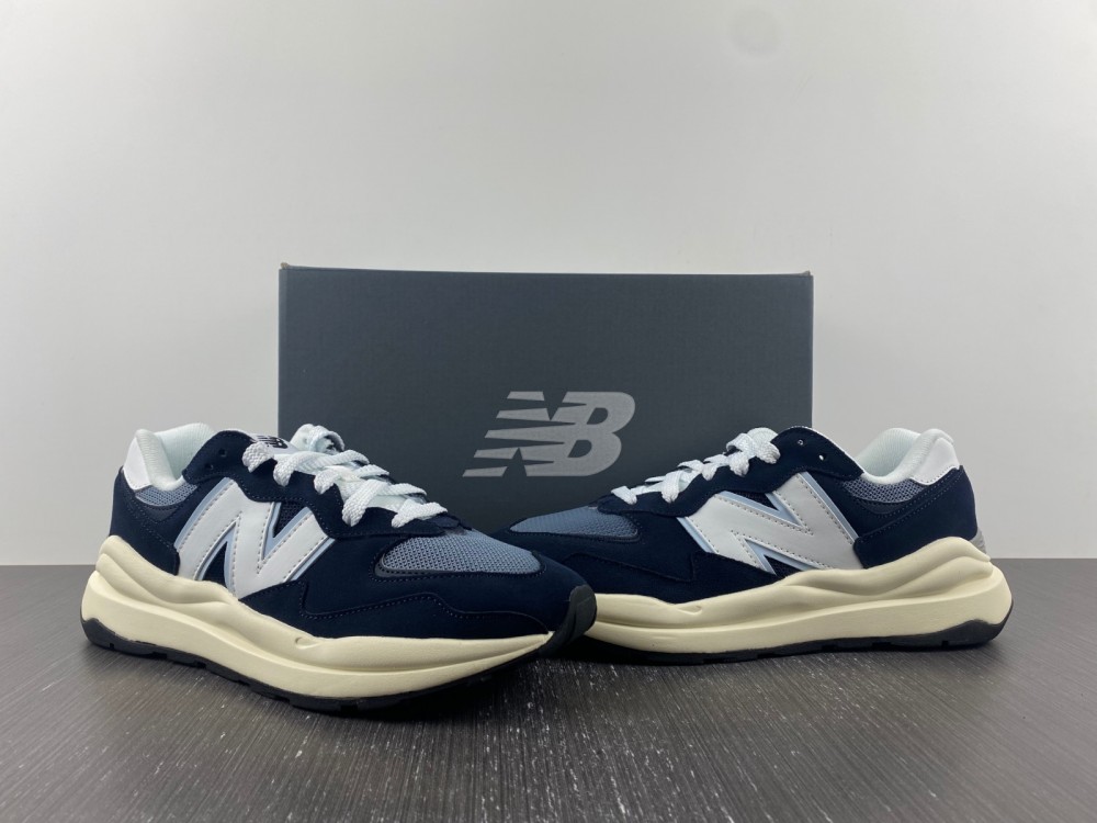 N*ew B*alance Sneakers Maikesneakers