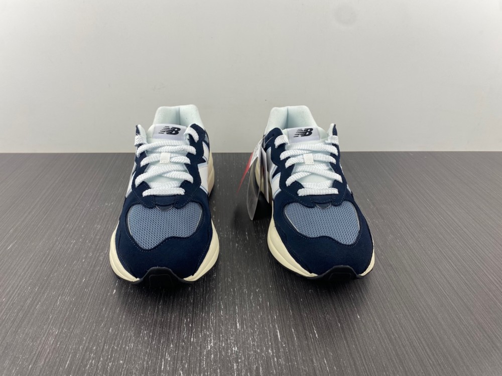 N*ew B*alance Sneakers Maikesneakers