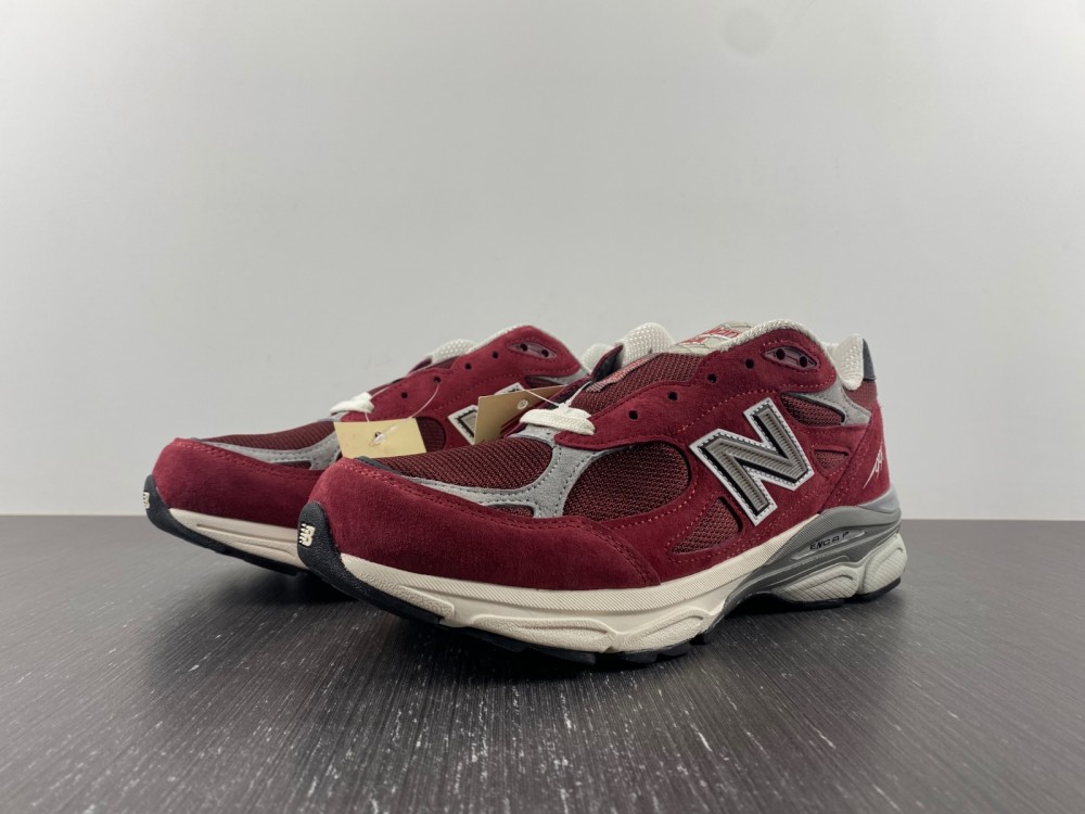 N*ew B*alance Sneakers Maikesneakers