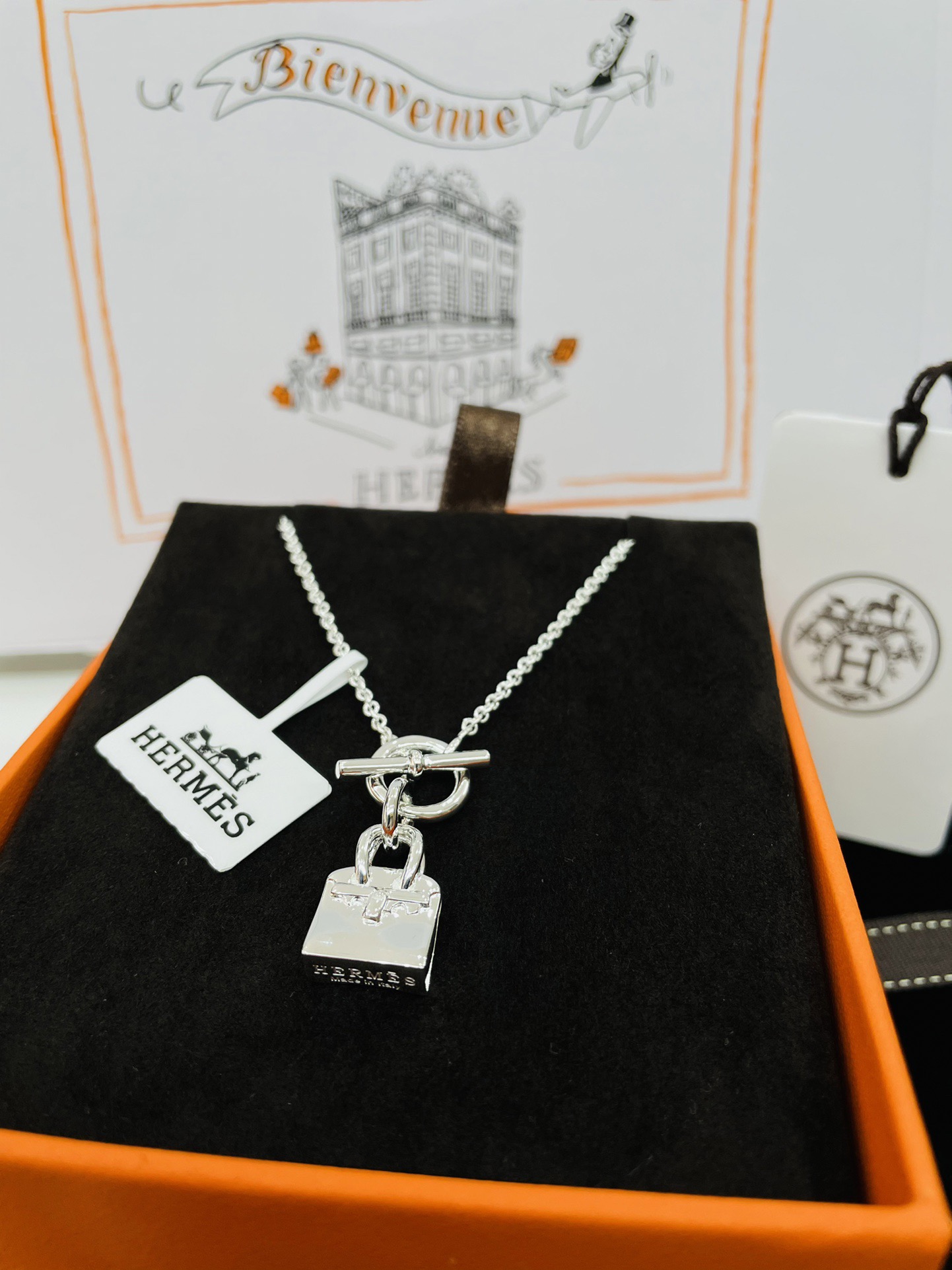 Necklace H*ermes
