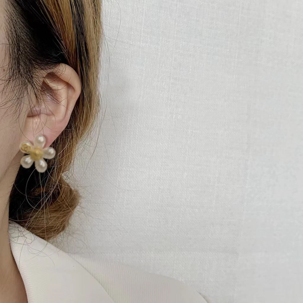 Women Earrings C*hanel