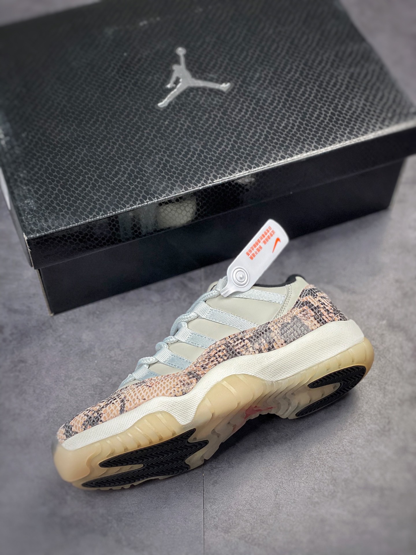 Nike Air Jordan 11