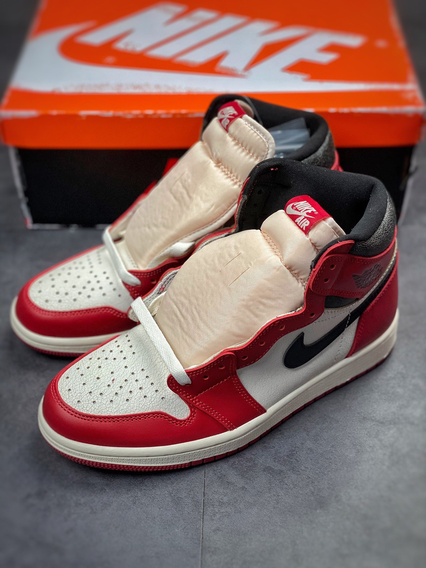 Nike Air Jordan 1 High AJ1