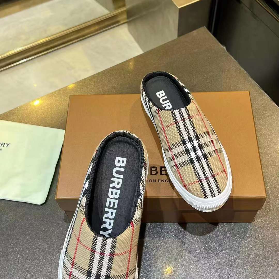 Men Women B*rberry Sneaker ()