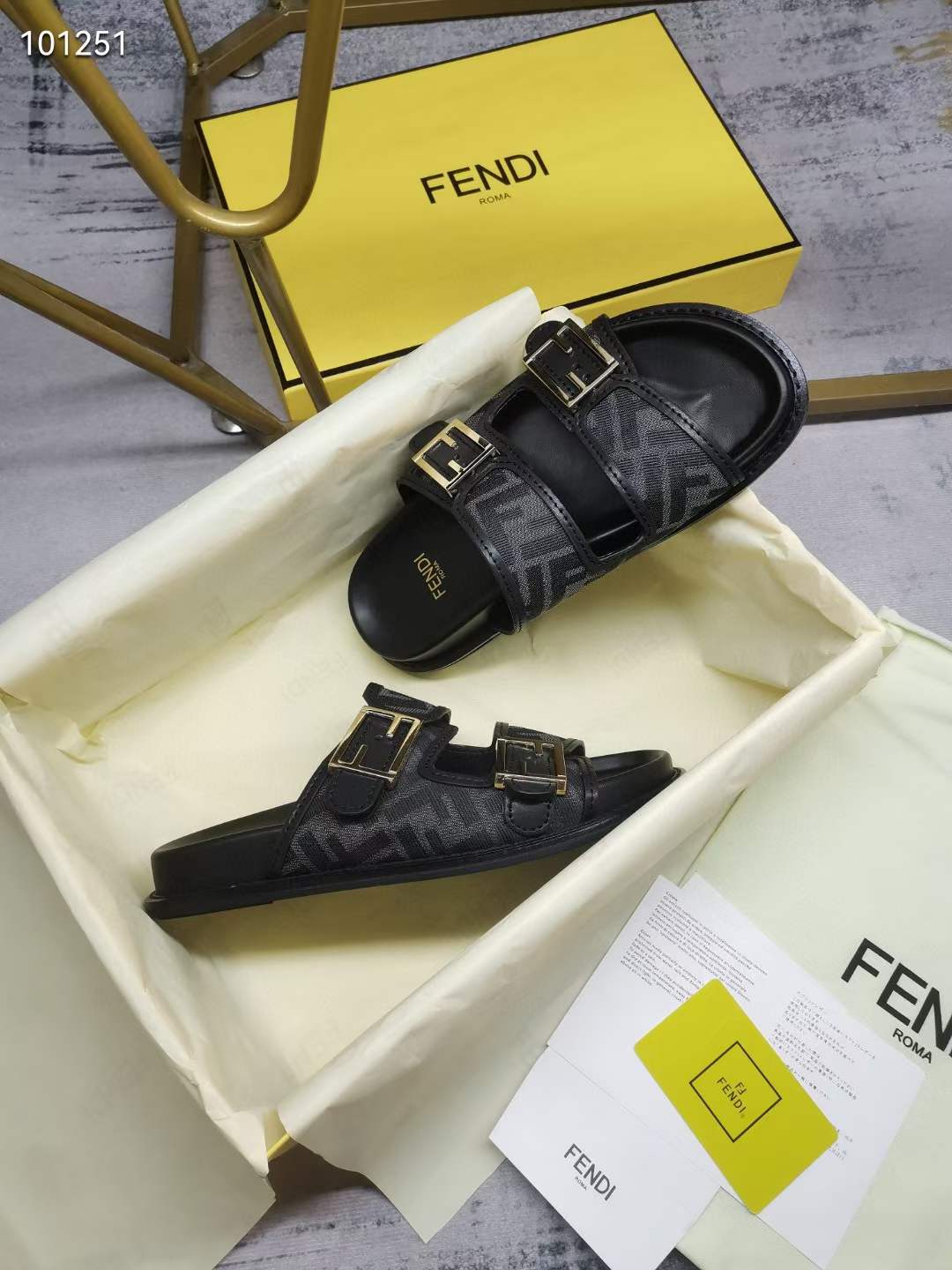 Women Men F*endi Top Sandals ( )