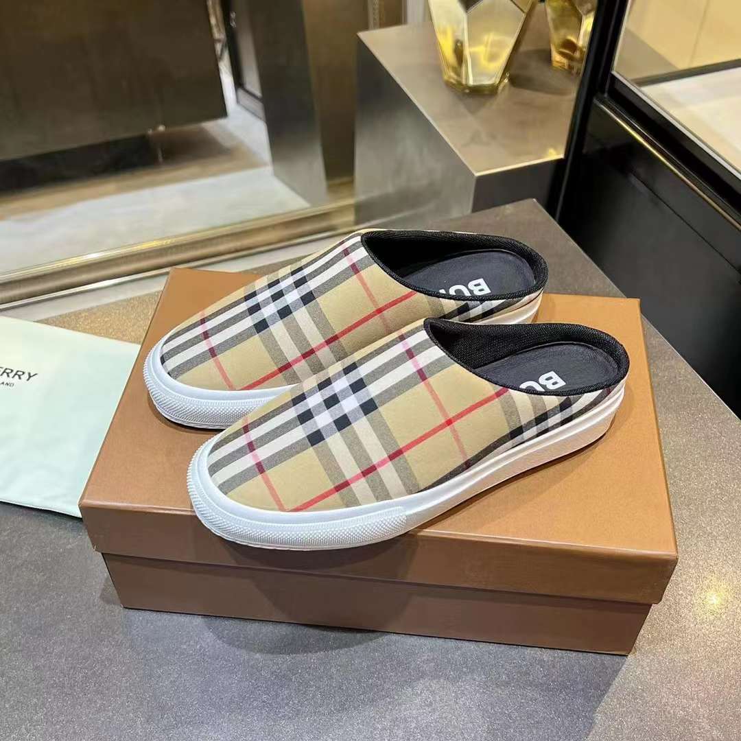 Men Women B*rberry Sneaker ()